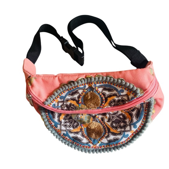 DEBBIE KATZ South Beach Boho Fanny Pack Coral - Picture 3 of 8